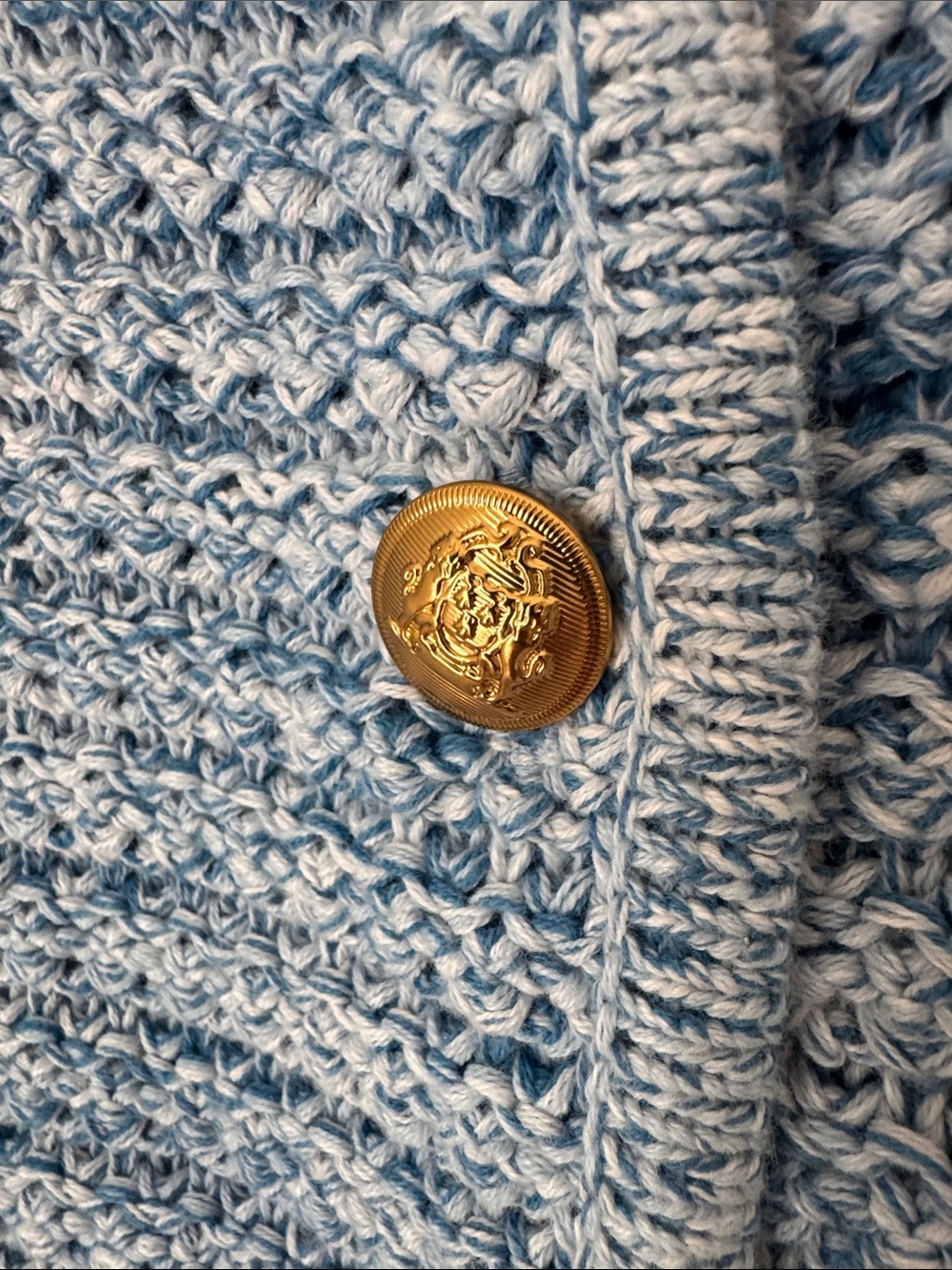 GAP Cropped Blue Chunky Knit Cardigan Gold Crest Buttons Textured 100% Cotton M - Picture 5 of 14